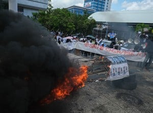 Aksi Penolakan Penundaan Pengangkatan CPNS dan PPPK di Kendari