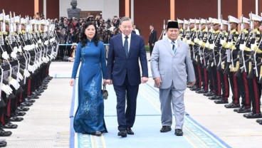 Prabowo Lepas Sekjen Partai Komunitas Vietnam Tô Lâm di Bandara Halim