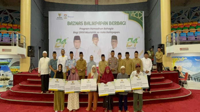 ASN Balikpapan Salurkan Zakat Rp5 Miliar untuk Ribuan Keluarga Dhuafa