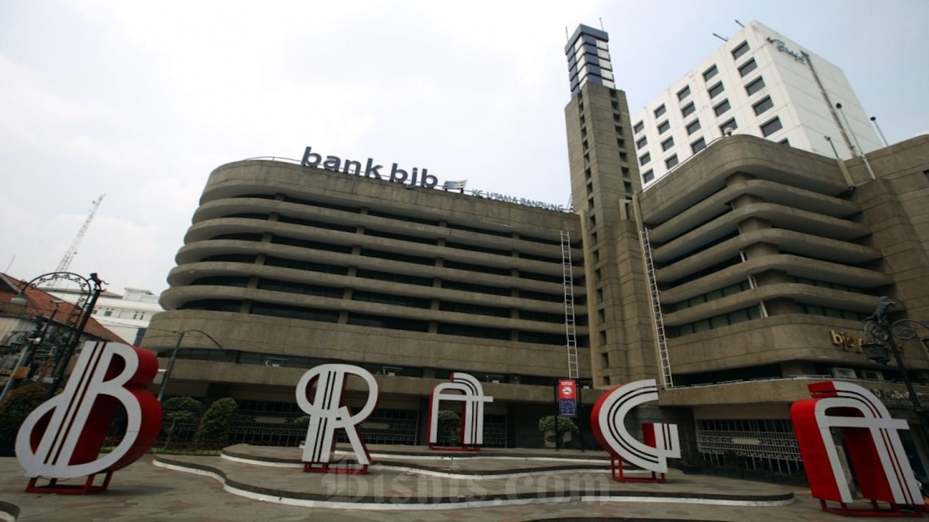 Salah satu kantor Bank BJB di Bandung, Jawa Barat. Investor besar melepas saham BJBR setelah KPK selidiki dugaan korupsi pengadaan iklan Bank BJB. /Bisnis-Rachman