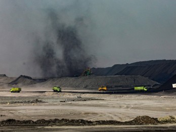 Coal Stocks Slip as Ministry Mulls Royalty Hike on Miners