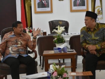 Bupati Sumedang Sambangi Senayan, Sampaikan Aspirasi 3 Program Prioritas