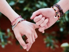 Tips Cinta, Ini 10 Tanda Pria Tertarik ke Perempuan
