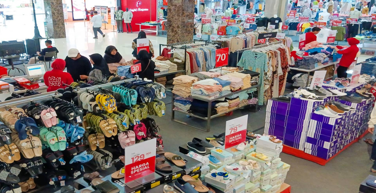 Peluang Menantang Peritel ACES, LPPF, MAPI Cari Berkah Lebaran Ketika Daya Beli Tertekan
