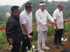 Ikuti Hibisc Fantasy, Dedi Mulyadi Minta KLH Bongkar 3 Tempat Wisata di Puncak