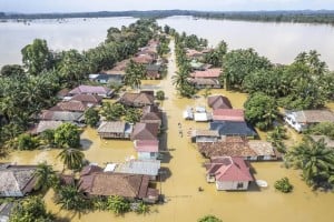 Luapan Sungai Batanghari Rendam Ribuan Rumah