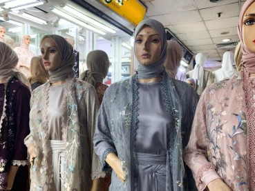 Tren Penjualan Baju Muslim Jelang Lebaran Meningkat
