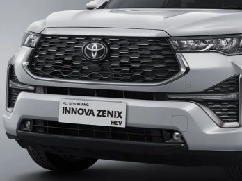 Innova Zenix Mobil Hybrid Terlaris Februari 2025, Kalahkan XL7 dan Santa Fe HEV