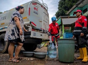 Bantuan Air Bersih Untuk Warga Yang Terdampak Banjir Banding di Kabupaten Bandung Barat