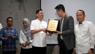 Lini Bisnis Kalla Group Mulai Gunakan Listrik Bersih, Target Pasang PLTS Atap 1,2 GW
