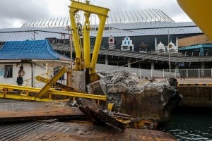 Jembatan di Dermaga Eksekutif Pelabuhan Merak Rusak Ditabrak Kapal