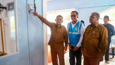 Kepri Terang Terus Berlanjut, Pemprov Targetkan 10 Pulau Dapat PLTS Komunal