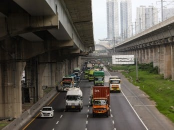 Pembatasan Truk 16 Hari Ancam Produksi Industri Kaca hingga Keramik