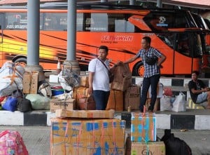 Terminal Mengwi di Bali Mulai Dipadati Warga Yang Mudik Lebih Awal