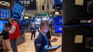 Wall Street Menguat usai The Fed Tahan Suku Bunga & Sinyalkan Dua Cut Rate Tahun Ini