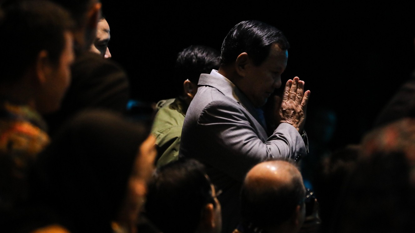 Presiden Prabowo Subianto memberi salam kepada para peserta diskusi. Prabowo bertemu investor, stabilisasi pasar dilakukan, dan IHSG mulai pulih setelah anjlok 6%. /Bisnis-Arief Hermawan P