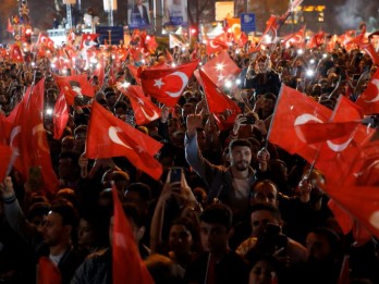 Politik Turki Kacau: Akses Internet Dibatasi hingga Seruan 