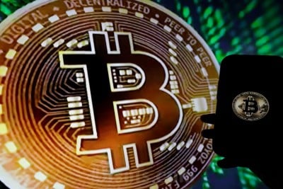 The Fed Tahan Suku Bunga, Momentum Akumulasi Keuntungan Bitcoin Cs?