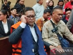 Bacakan Eksepsi, Hasto Minta Dibebaskan Dalam Kasus Harun Masiku