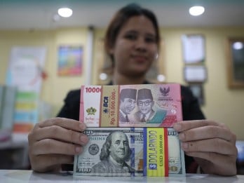 Rupiah Dibuka Loyo ke Level Rp16.523 per Dolar AS Awal Pekan Ini