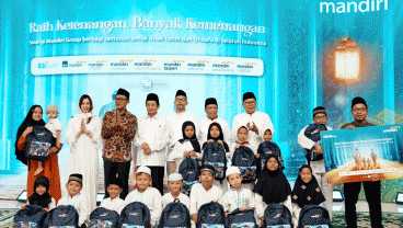 Bank Mandiri Santuni 57.600 Anak Yatim dan Lansia serta 668 Yayasan