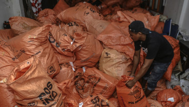 Pengiriman Paket Pos Meningkat Jelang Idul Fitri di Ternate