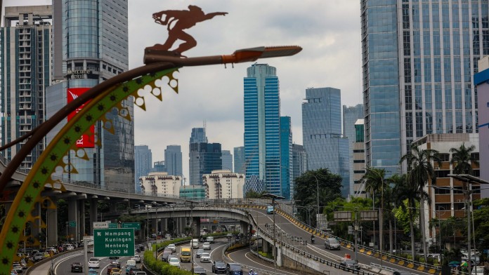 Kepercayaan Investor di Ujung Tanduk, Target Ekonomi 8% Makin Berat