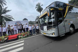 Defend ID Berangkatkan 1.250 Pemudik Asal Jabar ke Kampung Halaman