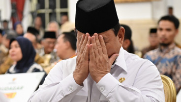 Presiden, Wapres serta Menteri Kabinet Merah Putih Serahkan Zakat