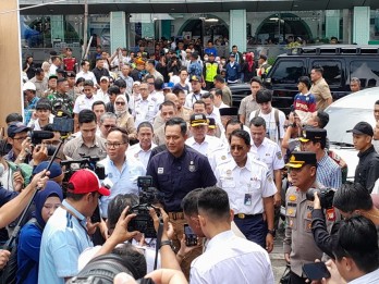 Puncak Arus Mudik 2025, Menko AHY Tinjau Stasiun Pasar Senen