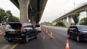 Contraflow Mulai Diterapkan di Jalan Tol KM 36-KM 70 Arah Cikampek