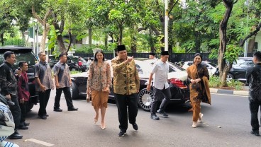 Intip Kemewahan Mercedes-Maybach S 560, Tunggangan Chairul Tanjung ke Rumah Megawati