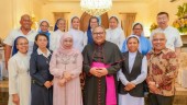 Khofifah Bersilaturahmi Dengan Keuskupan Surabaya di Momen Lebaran