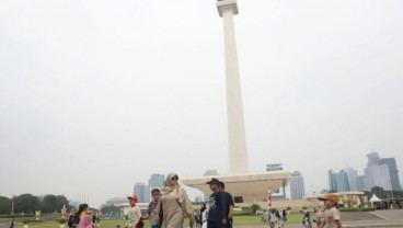 Libur Lebaran, Lebih dari 200.000 Pengunjung Padati Monas