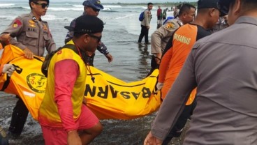 Tim SAR Temukan Korban Terseret Arus di Pantai Barat Pangandaran