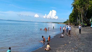 Kunjungan Wisatawan ke Pantai Sunrise Land Lombok Timur Selama Libur Lebaran Turun Drastis