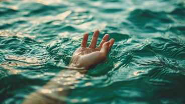 Terjadi Lagi, Pengunjung Terseret Arus di Pantai Karang Papak Garut, Satu Meninggal