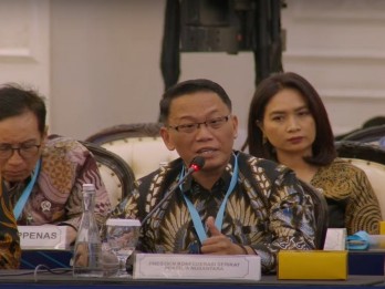 Di Depan Prabowo, Presiden KSPN Sentil Menperin soal Pernyataan PHK