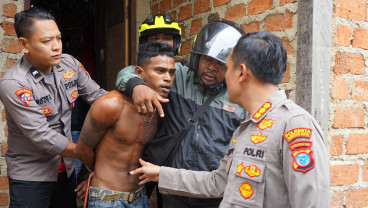Penangkapan Napi Buron Lapas Sorong