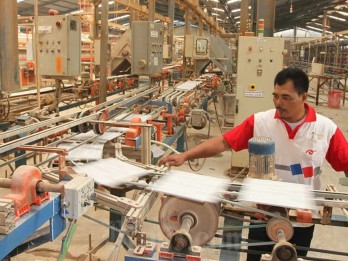 Suntikan Tenaga Cuan Arwana Citramulia (ARNA) Saat Ekonomi Bergejolak