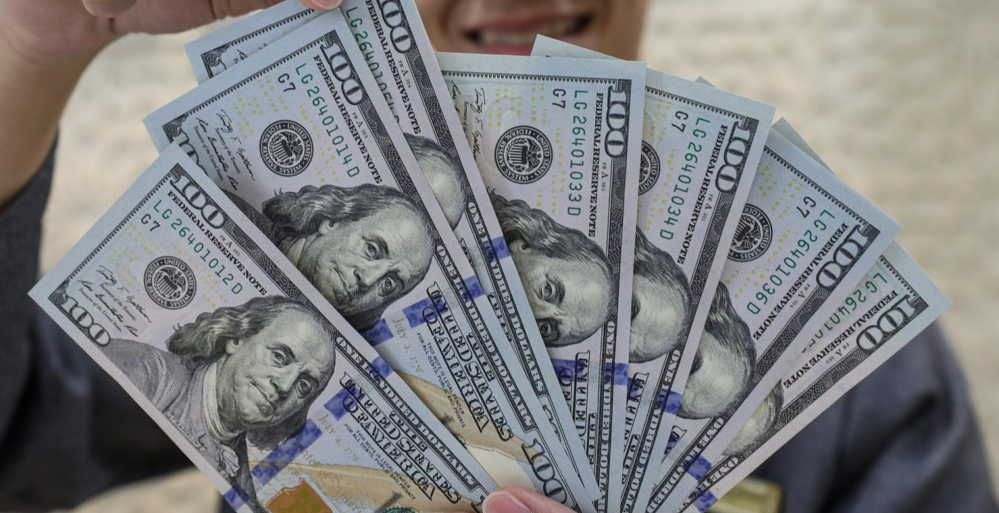 Rupiah Nears 17.000, How Indonesian Banks Like Mandiri, BNI, and BCA Are Responding