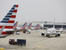 Dua Pesawat American Airlines Bersenggolan di Bandara Reagan