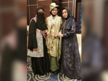Kelas Shopee dan Kementerian UMKM Buka Peluang Ekspor Kain Tradisional