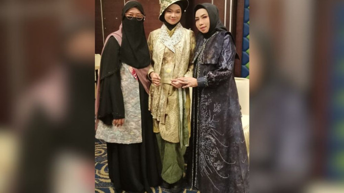 Kelas Shopee dan Kementerian UMKM Buka Peluang Ekspor Kain Tradisional