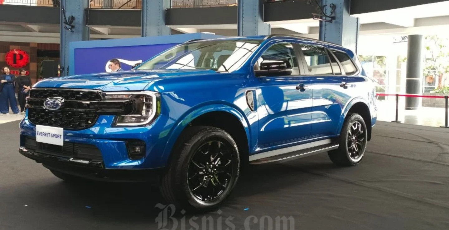 Pasar Mobil Kekar Kian Kuat, Membandingkan Ford Everest Sport vs Pajero vs Fortuner