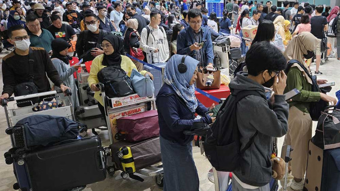 Pergerakan Arus Mudik Lebaran di Bandara SAMS Balikpapan Capai 374.000 Penumpang