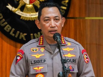 Kapolri Mutasi 49 Pati dan Pamen, Komjen Imam Sugianto jadi Waka BIN
