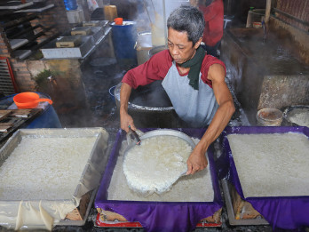 Produksi Tahu Setelah Lebaran di Aceh Barat