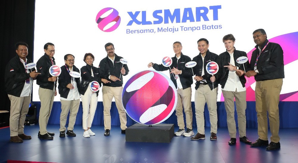 Perkenalan Identitas XLSmart