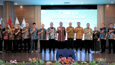 IDSurvey Perkuat Nilai Kekeluargaan Lewat Halalbihalal 1446 Hijriah